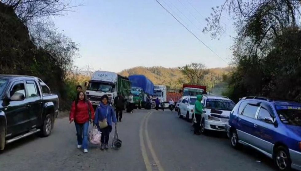 Tarija: Transporte Libre anuncia bloqueo indefinido de caminos para este martes 