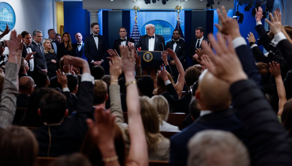 Líderes internacionales condenan el ataque de la Cena de Corresponsales y denuncian clima de violencia política