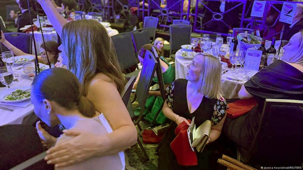 Las críticas de Trump y sus allegados contra Kimmel surgieron luego del incidente con un sujeto armado en la cena de corresponsales de la Casa Blanca, en Washington. Las críticas de Trump y sus allegados contra Kimmel surgieron luego del incidente con un sujeto armado en la cena de corresponsales de la Casa Blanca, en Washington.
