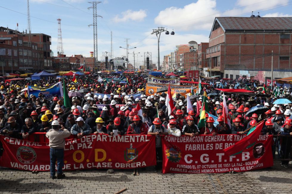El cabildo convocado por la COB en El Alto.