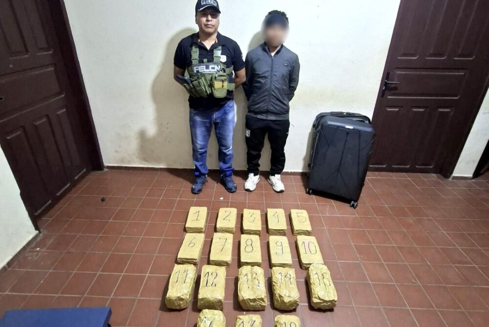 Can detecta maletas con droga y capturan a seis pasajeros en Puerto Suárez- Can detecta maletas con droga y capturan a seis pasajeros en Puerto Suárez