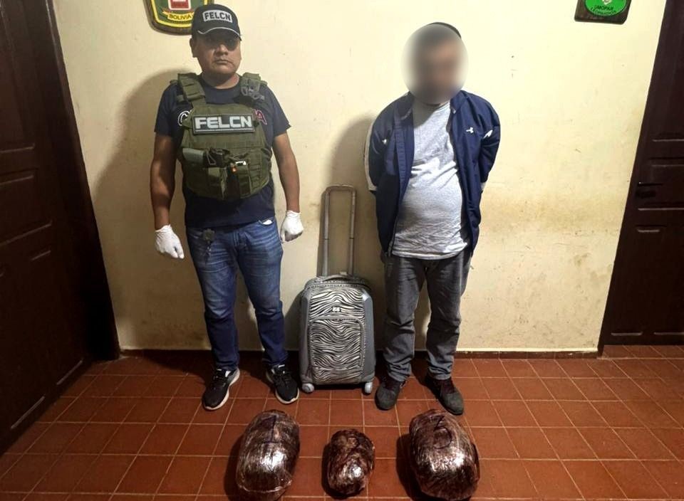 Can detecta maletas con droga y capturan a seis pasajeros en Puerto Suárez- Can detecta maletas con droga y capturan a seis pasajeros en Puerto Suárez