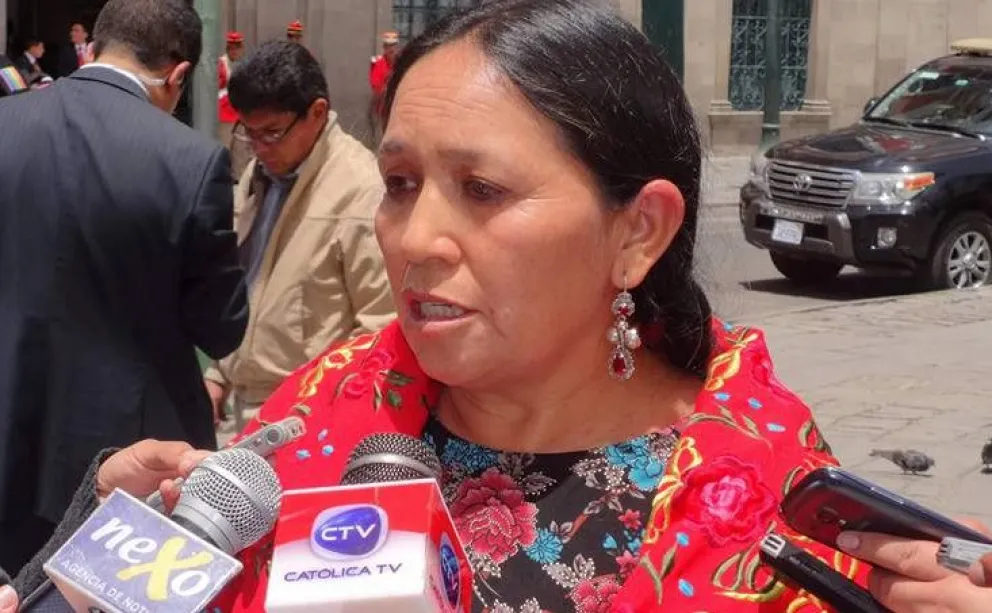 Yarhui muestra vehículos del Senado dañados por la gasolina desestabilizada y lamenta que ese perjuicio se extienda a la población | Visión 360