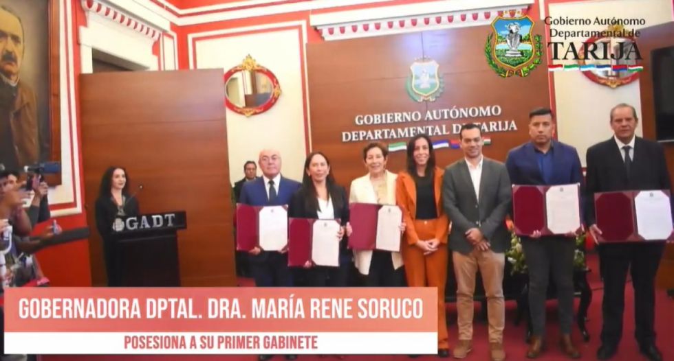 Gobernadora María René Soruco presenta a su equipo y fija prioridades de gestión