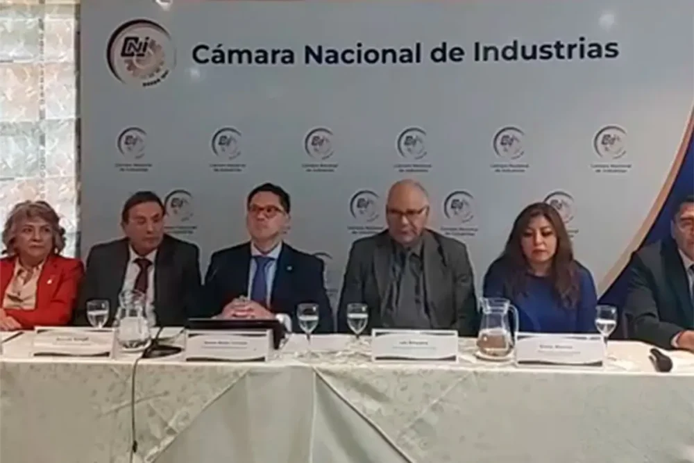 Conferencia de prensa de los empresariales. Foto: CNI