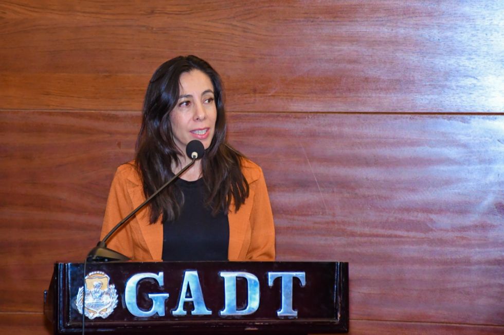 Gobernadora de Tarija no asistirá al encuentro convocado por Paz 