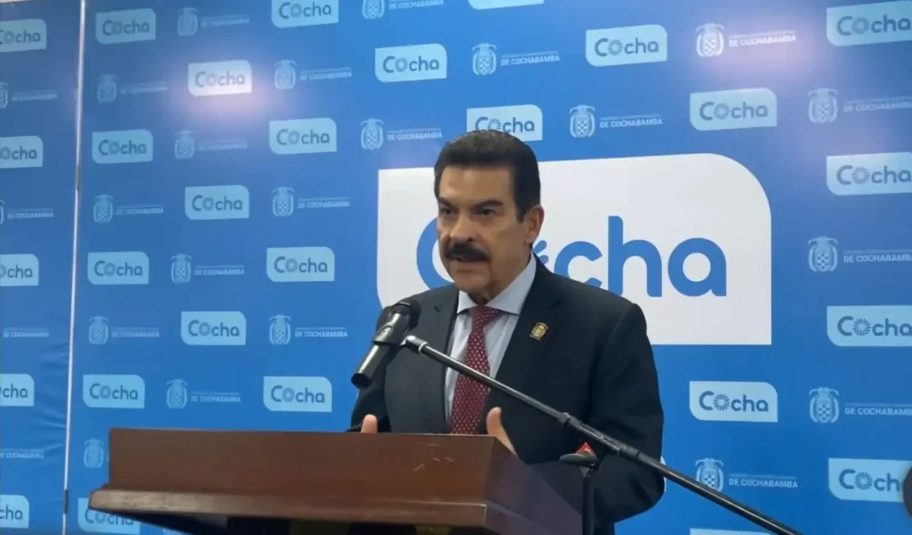 El alcalde de Cochabamba, Manfred Reyes Villa, habla del tema de la basura/Alcaldía de Cochabamba