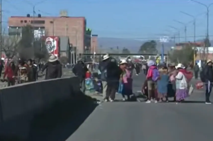 Retoman bloqueo en Senkata. Foto: Captura
