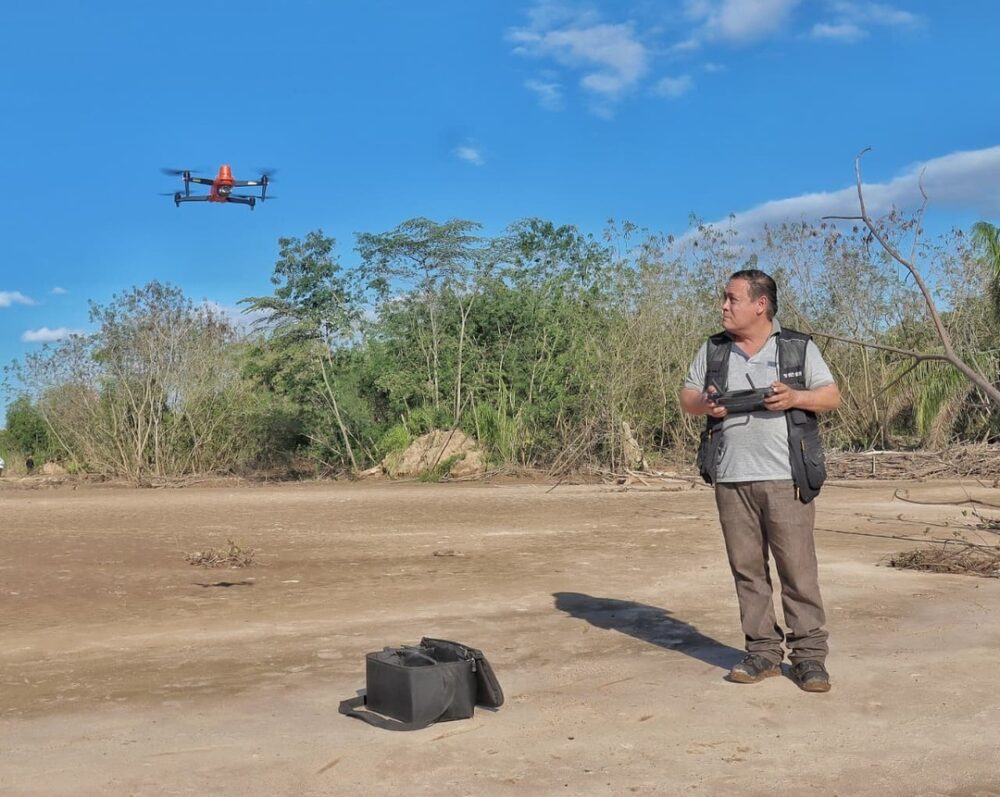 Gobernación ejecuta trabajos de prevención de inundaciones en municipio de San Pedro