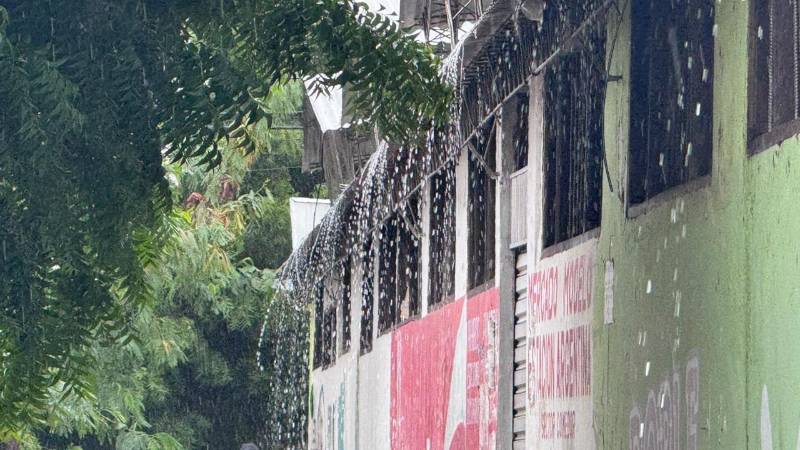 La lluvia se registró la madrugada de este domingo en la capital cruceña. La lluvia se registró la madrugada de este domingo en la capital cruceña.