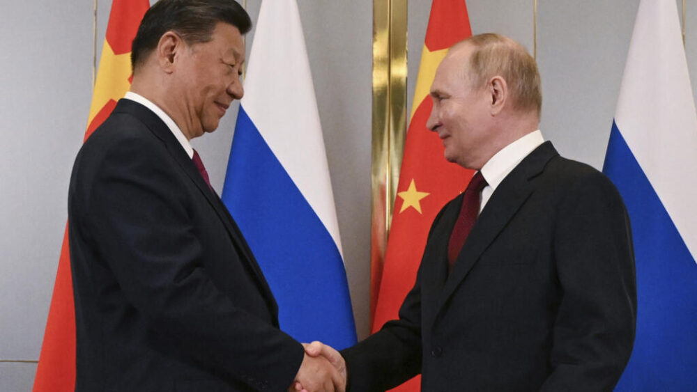 Imagen de archivo del presidente chino Xi Jinping y su par ruso Vladimir Putin; el 3 de julio de 2024.