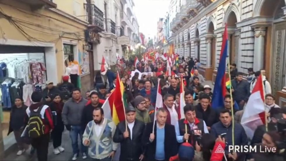 Tarija: Marcha por la Democracia pide respetar el mandato de Paz 