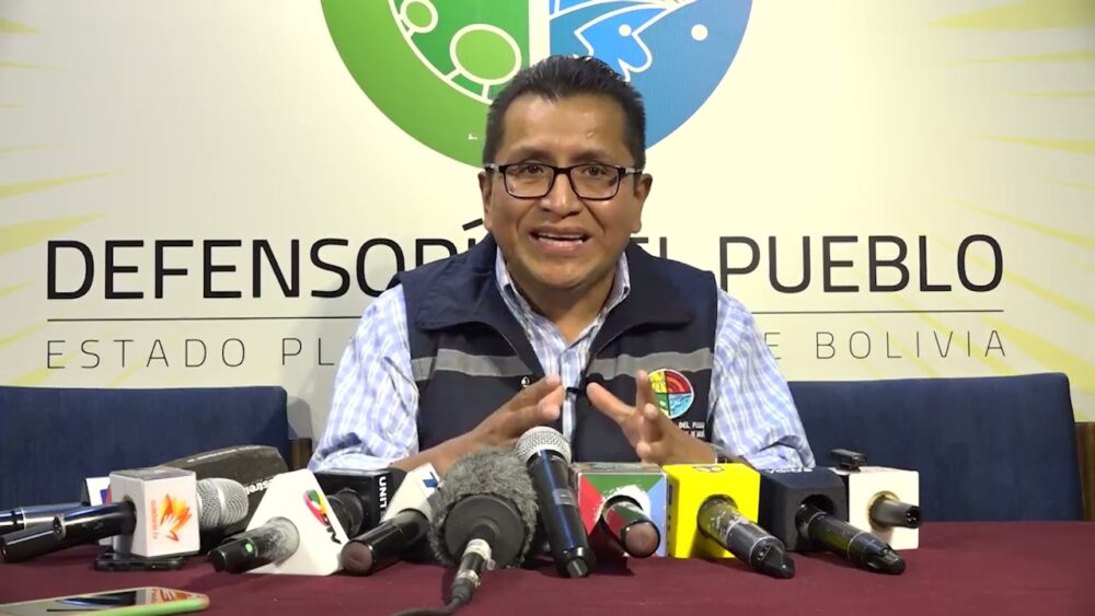 Conferencia de Prensa - Pedro Callisaya Aro - Defensor del Pueblo