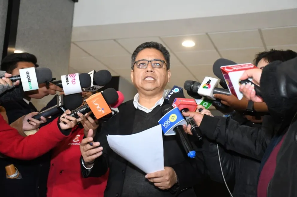 El vocero presidencial, José Luis Gálvez, informó que el presidente, Rodrigo Paz, se reúne con más de 100 sectores, con miras a la constitución del Consejo Económico y Social. Foto: APG