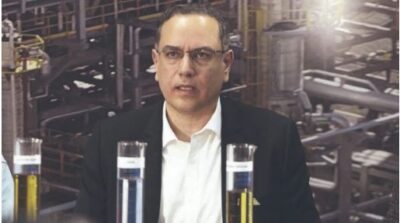 Akly niega participación en empresas asociadas a YPFB