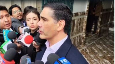 Abastecimiento: Para el ministro Justiniano no se trata de puentes aéreos, sino de transitabilidad