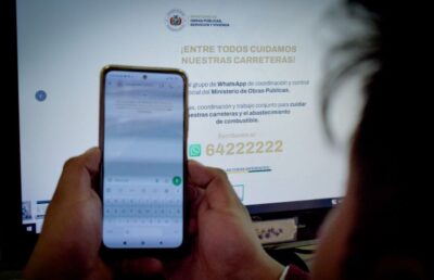 Habilitan línea en WhatsApp para denunciar daños a carreteras y escasez de combustible