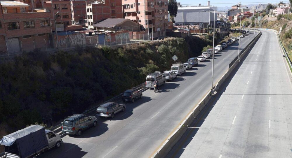 Las provincias de La Paz están priorizando el bienestar de las comunidades ante la escasez. Foto: EFE