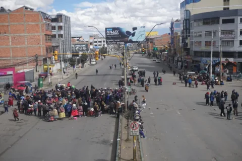 Policía pide denunciar a dirigentes que amenazan para marchar y bloquear