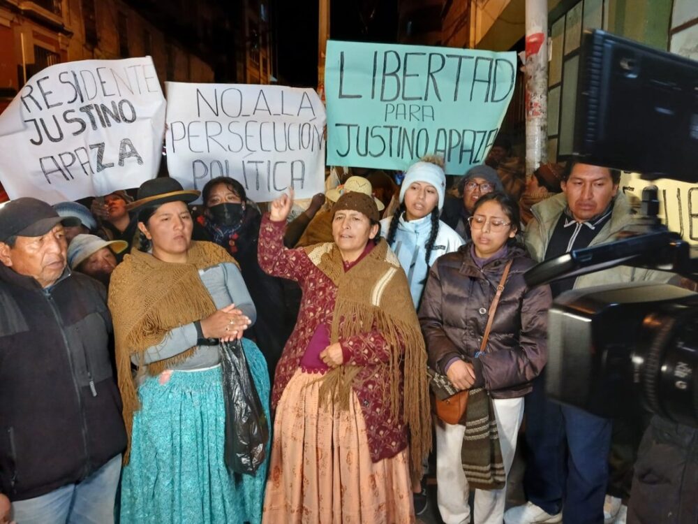 Aprehenden a Justino Apaza, dirigente vecinal que impulsa las movilizaciones en La Paz- Aprehenden a Justino Apaza, dirigente vecinal que impulsa las movilizaciones en La Paz