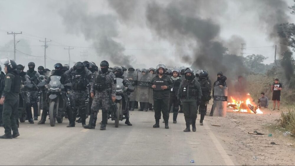"Que no se derrame sangre entre bolivianos": 'JP' Velasco repudia violencia en San Julián- "Que no se derrame sangre entre bolivianos": 'JP' Velasco repudia violencia en San Julián