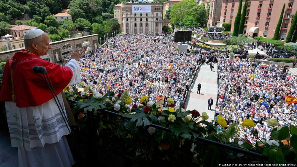 La última jornada del papa León en Barcelona incluyó al monasterio de Montserrat, uno de los santuarios marianos más importantes de España, donde rezó en la Abadía de Nuestra Señora de Montserrat, cerca de Barcelona. (10.06.2026) La última jornada del papa León en Barcelona incluyó al monasterio de Montserrat, uno de los santuarios marianos más importantes de España, donde rezó en la Abadía de Nuestra Señora de Montserrat, cerca de Barcelona. (10.06.2026)