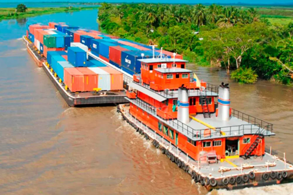 Transporte carga fluvial. Foto: A&B
