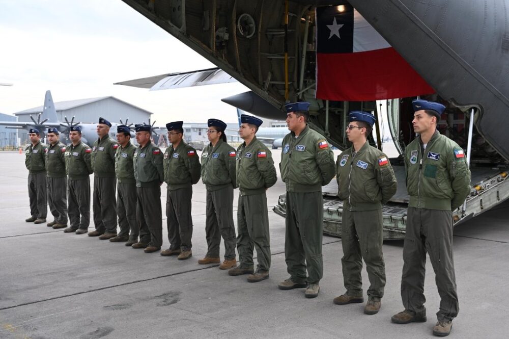 Chile hace un nuevo envío de ayuda humanitaria a Bolivia para enfrentar desabastecimiento