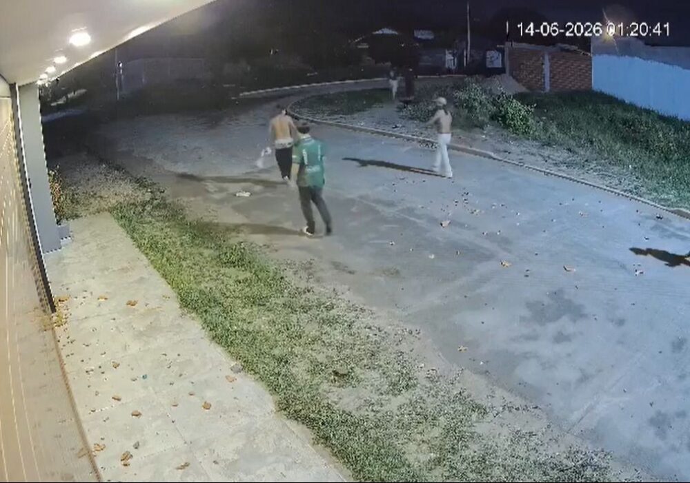 Pandilleros se enfrentan y atacan viviendas tras reclamo de vecinos en Valle Sánchez- Pandilleros se enfrentan y atacan viviendas tras reclamo de vecinos en Valle Sánchez
