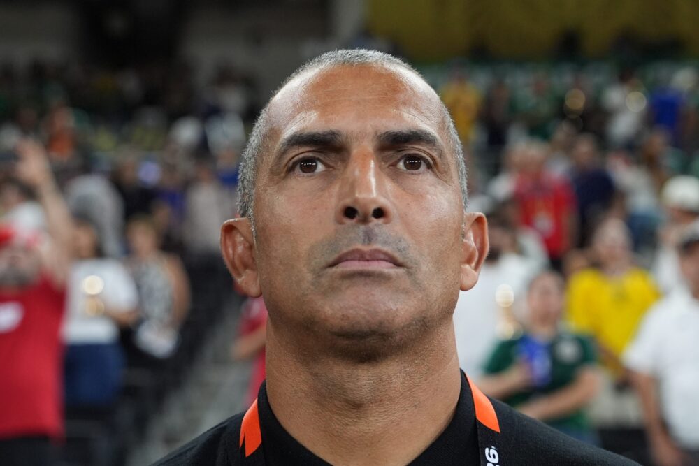 Sabri Lamouchi, en el partido ante Suecia.