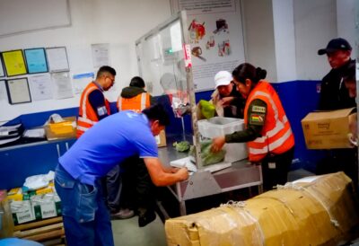 Aumento de carga y escasez de combustible generan demoras de vuelos, att procesa las denuncias