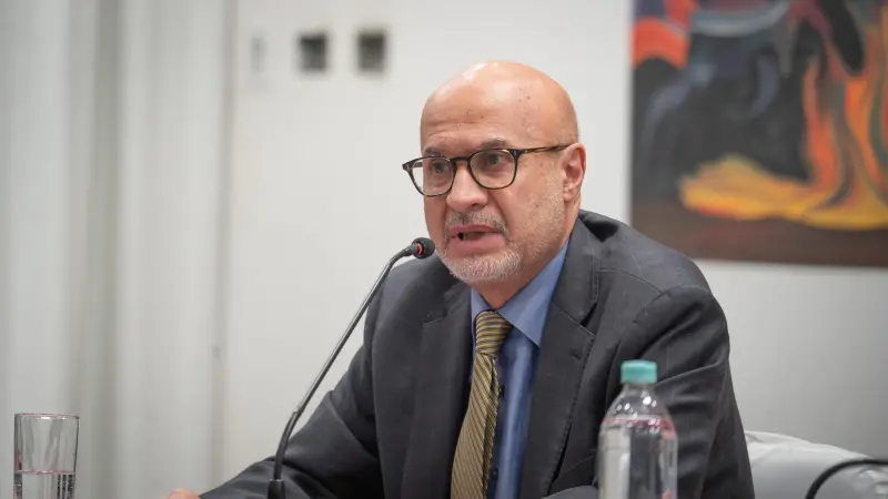 ”No queremos un co-gobierno con alguien que no ha sido elegido”, dijo Lupo ”No queremos un co-gobierno con alguien que no ha sido elegido”, dijo Lupo