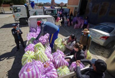 Campaña “Una Bolivia, un corazón” distribuye 6 toneladas de ayuda